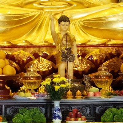 The role of Agarwood in Buddhism and how Buddhists use Agarwood