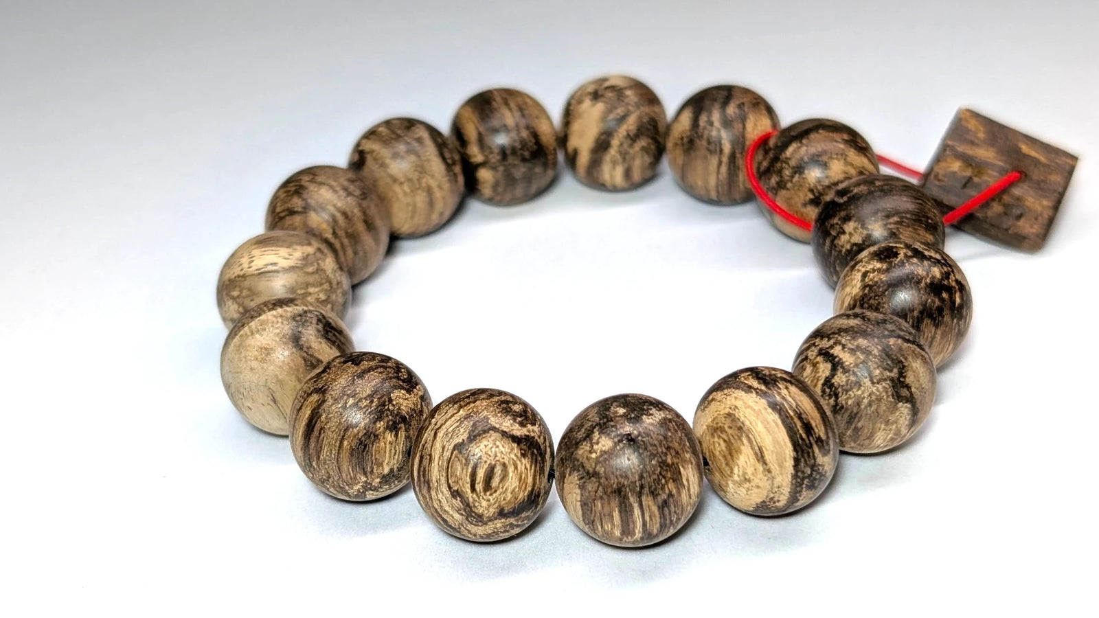 BNA1619 - Wild Agarwood Bracelet 19g 16 mm