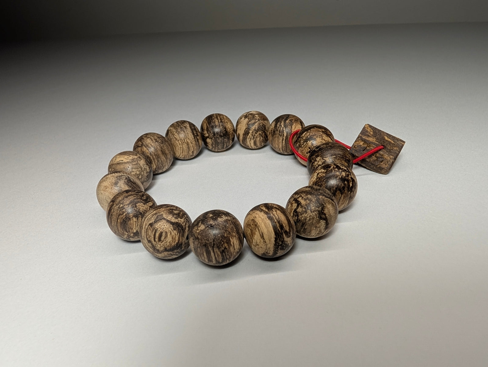BNA1619 - Wild Agarwood Bracelet 19g 16 mm