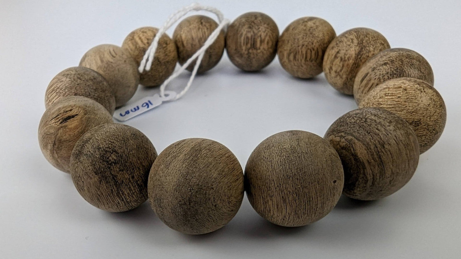 Beads WMB  Wild Merauke Agarwood bracelet 21 g light-polished 14 beads 16mm