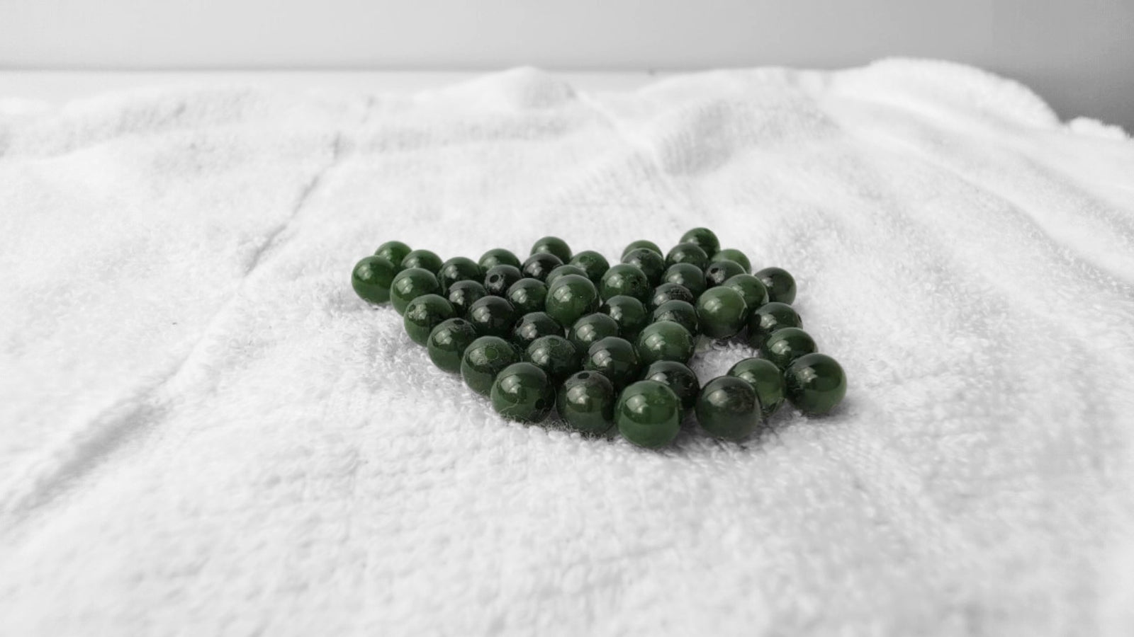 Ngọc bích Canada AA và AAA 6mm