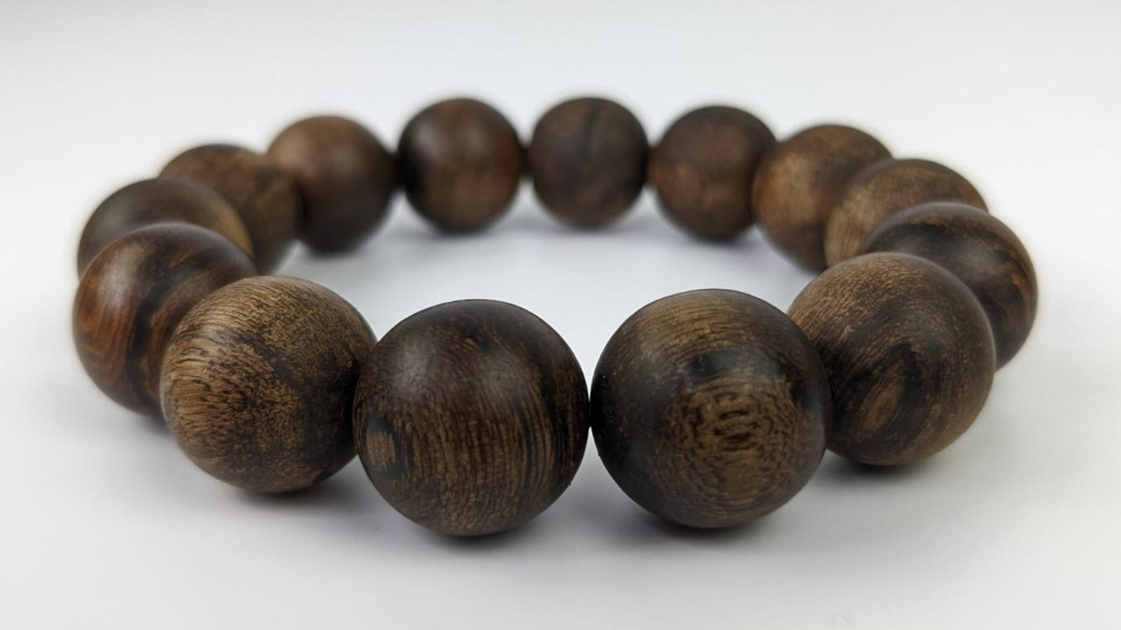 The Wisdom - The herbaceous spicy woody wild Agarwood Bracelet that sinks like a rock -