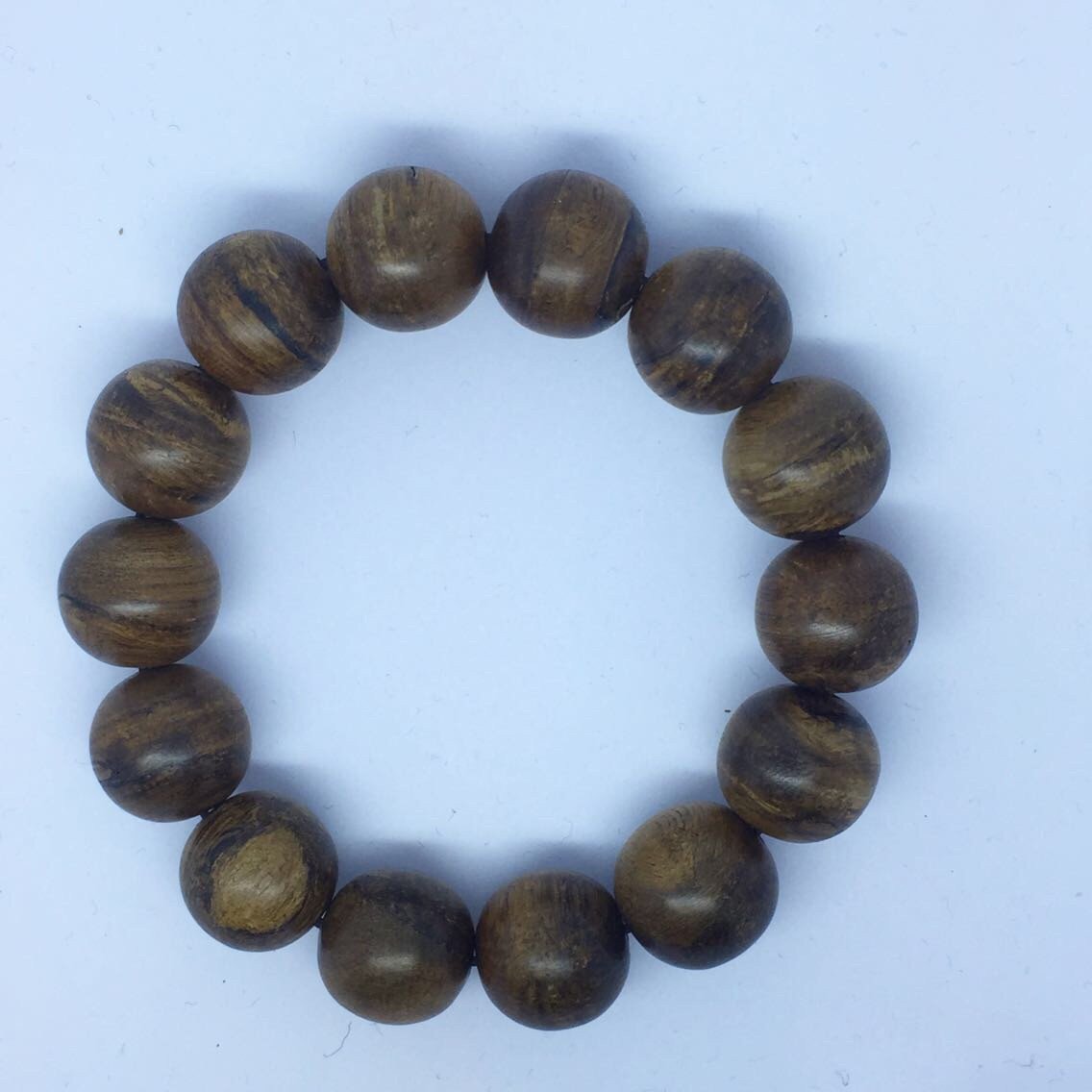 The Little Treasure Wild Agarwood Bracelet 22.6 g 16mm -