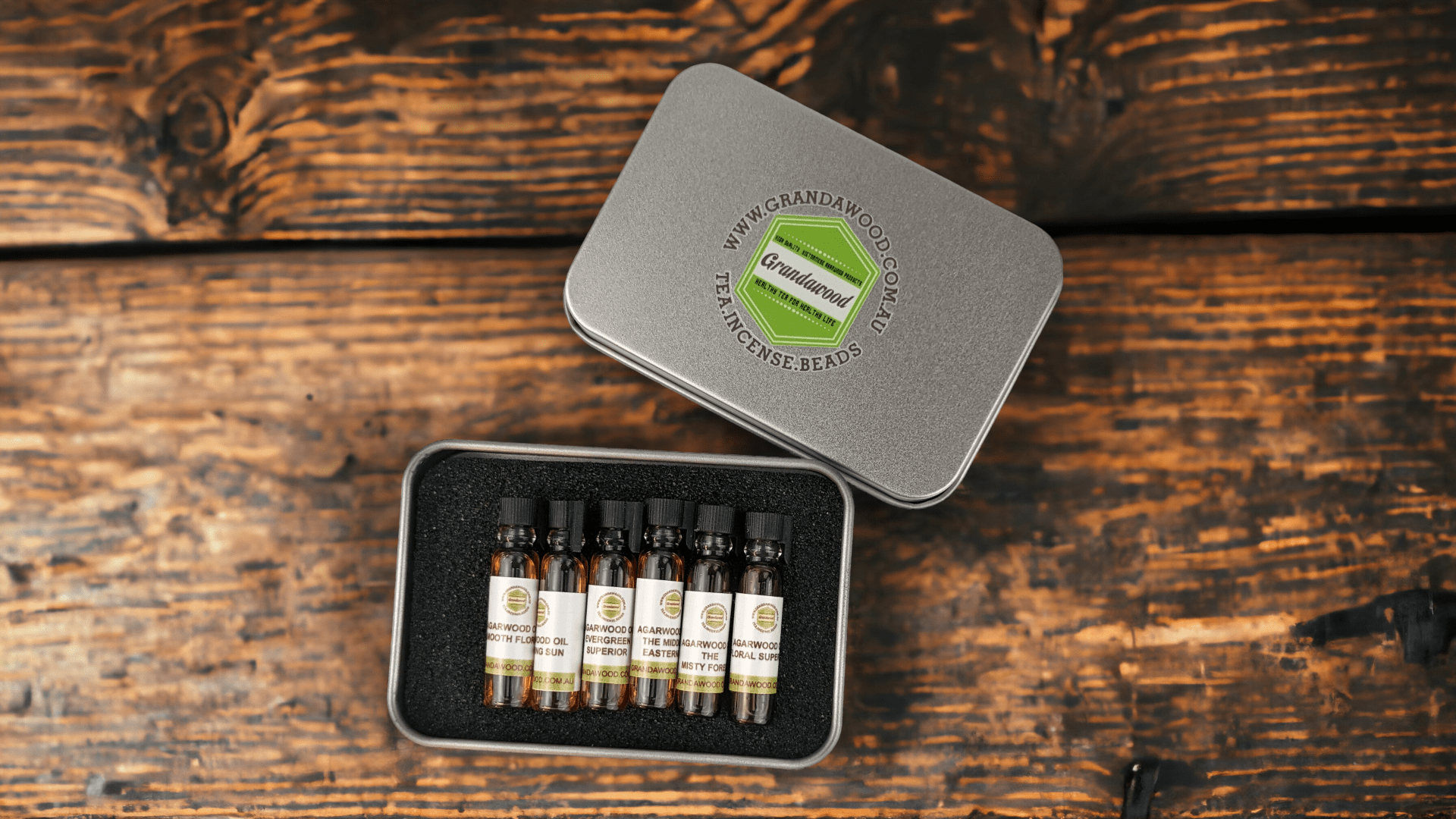 Agarwood (Oud) Essential Oil Sample Kit- To people who want to smell genuine Oud but can't get started - Wild Agarwood (Oud) Oil / 6 oils x 0.5ml each