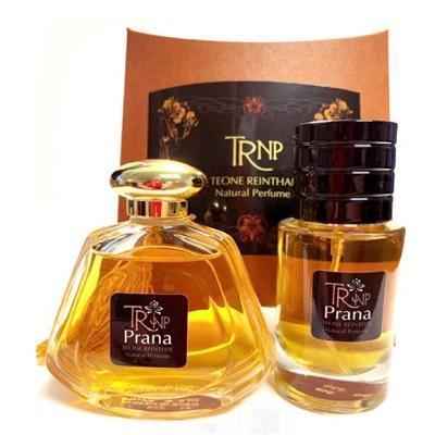 Teone Reinthal- Prana - Oud (Oudh) Perfume Review