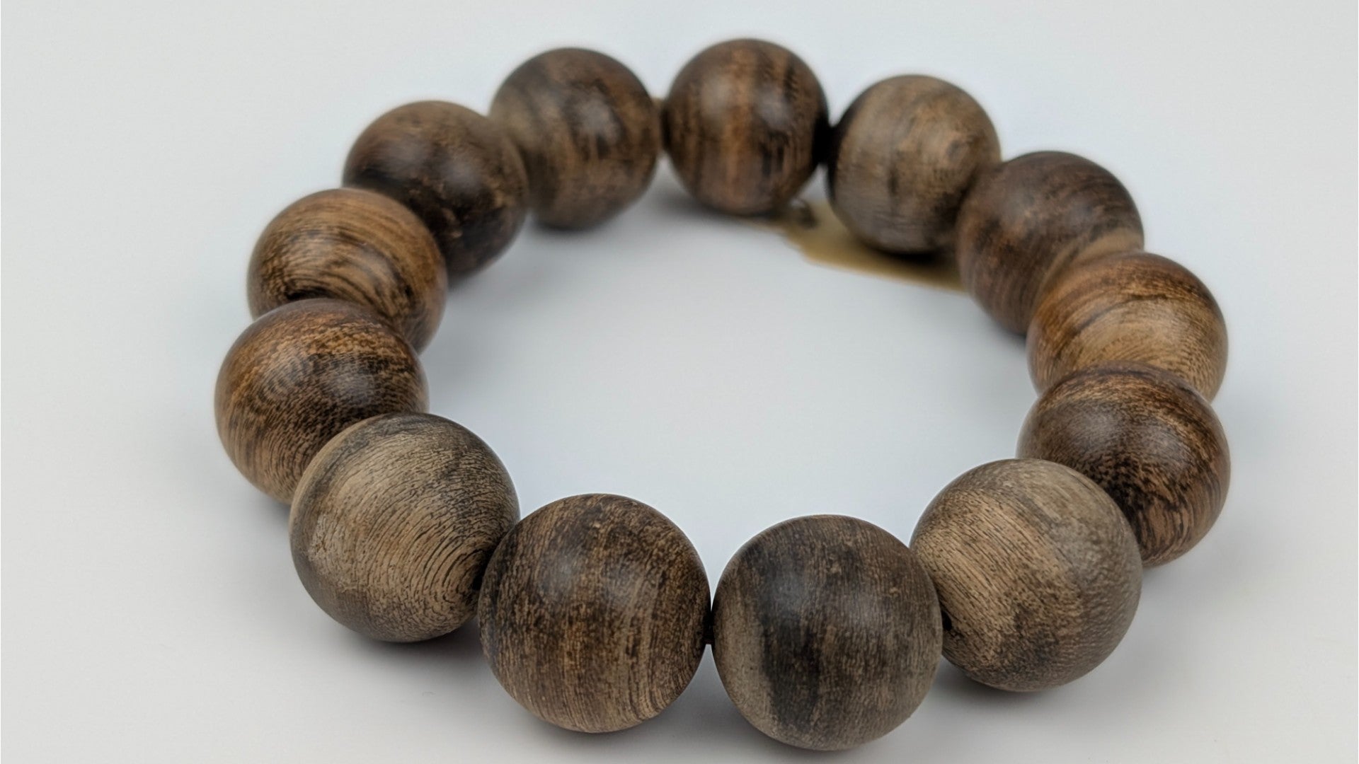 BWIS2 Premium Handmade Wild Agarwood Bracelet 18mm