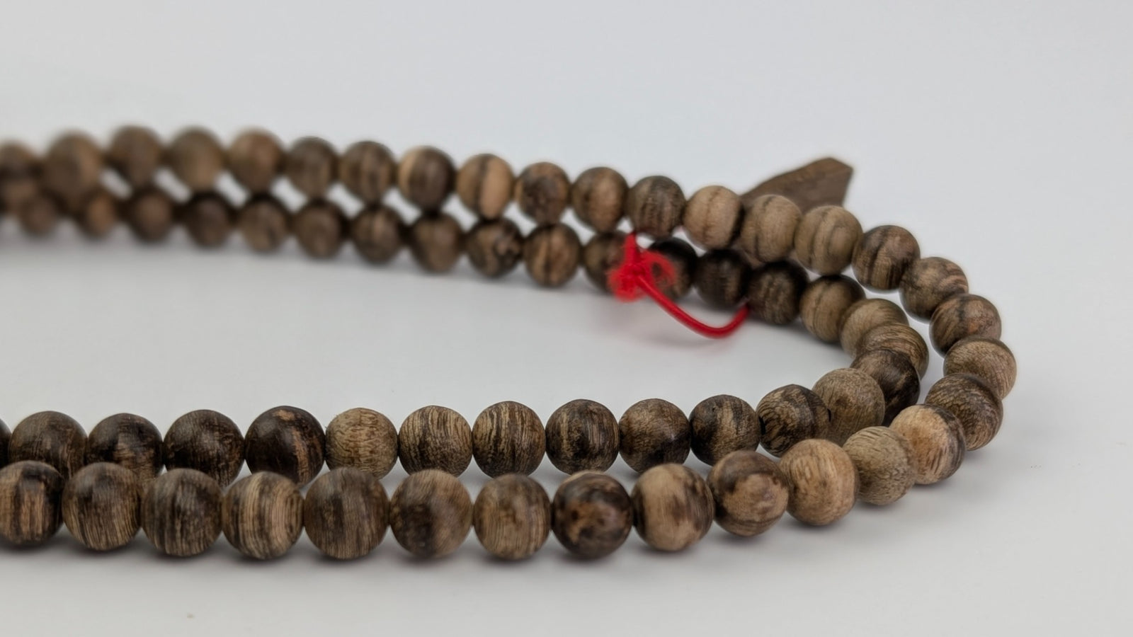 STK108 - 108 串念珠，采用塔拉坎野生沉香制成，6 毫米和 8 毫米