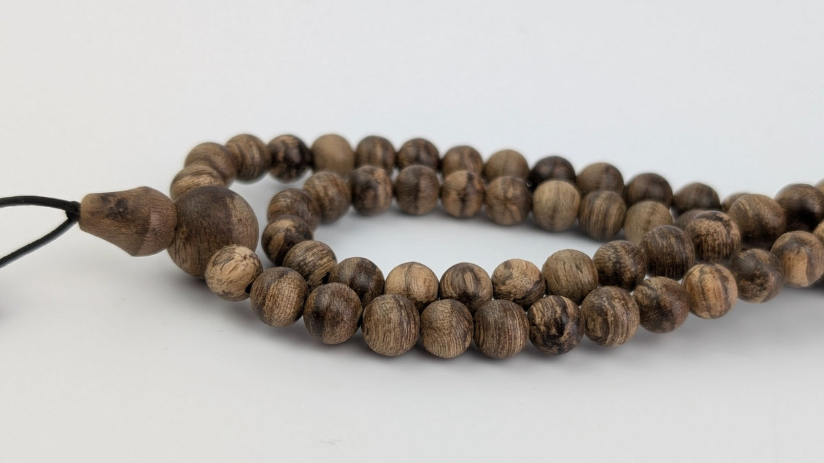 STK108_-_108_mala_made_with_Wild_Agarwood_from_Tarakan_3