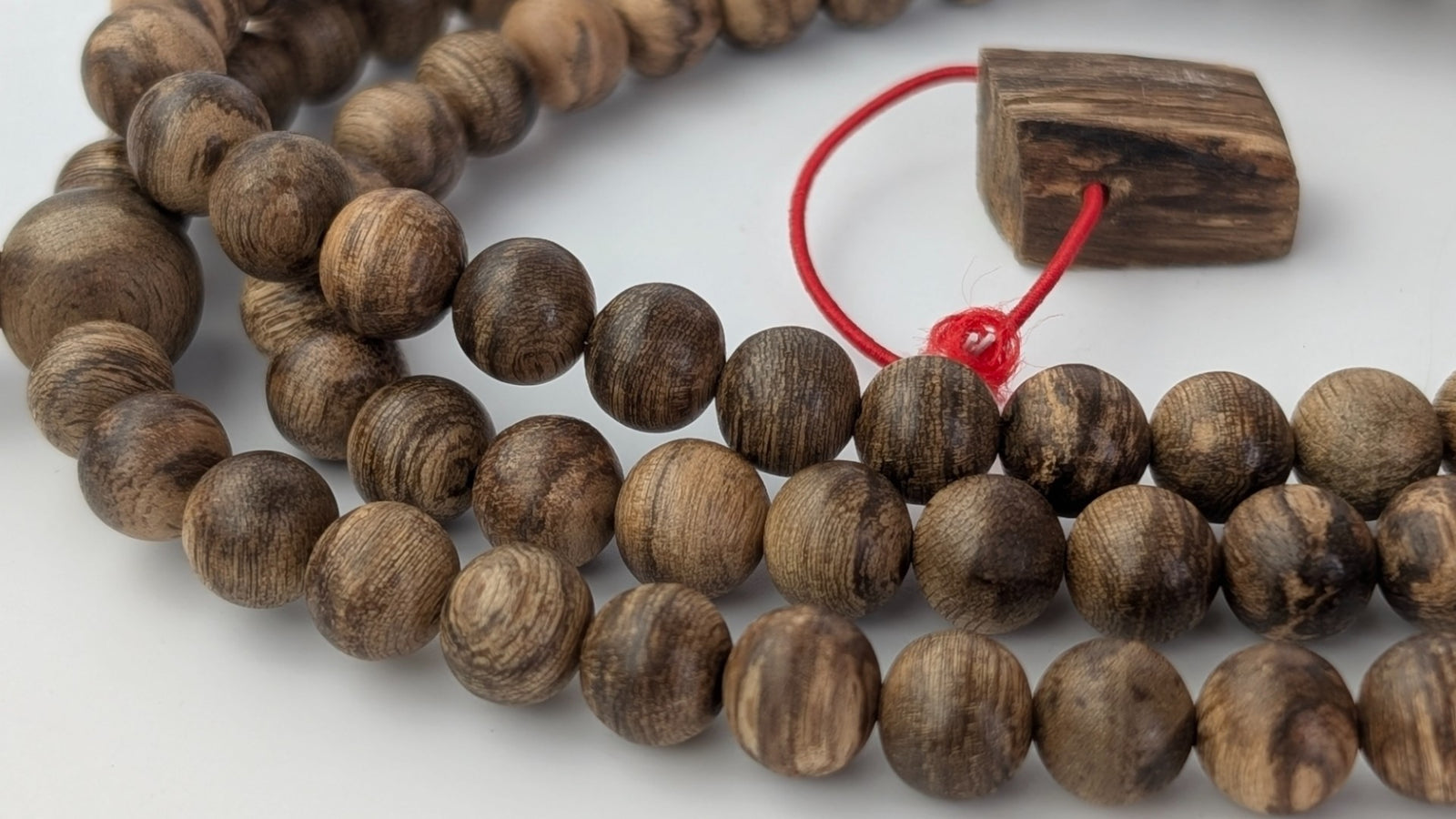 STK108 - 108 串念珠，采用塔拉坎野生沉香制成，6 毫米和 8 毫米