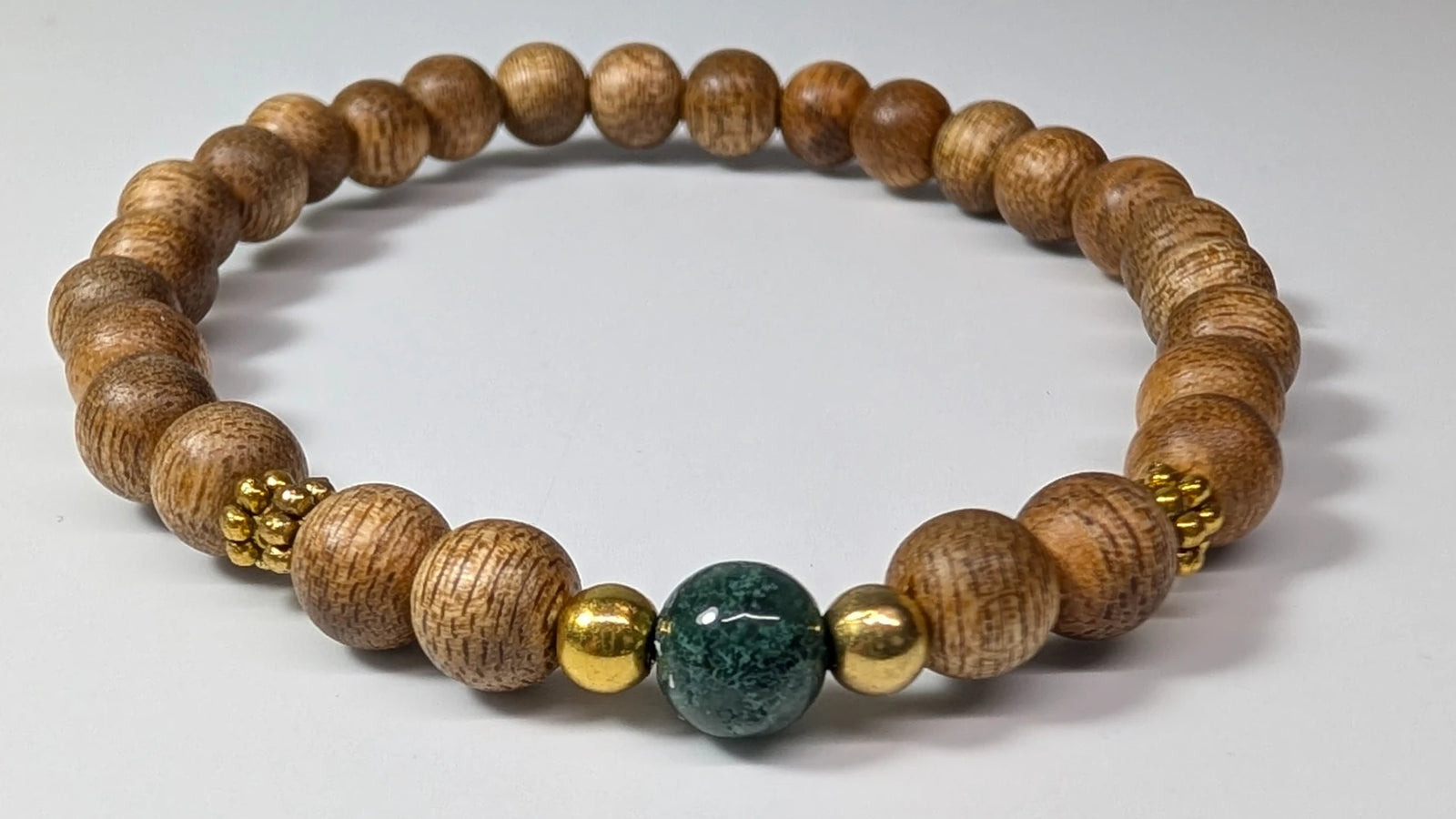 ab06-315 - The Verdant Grounding Agarwood Bracelet and gemstone