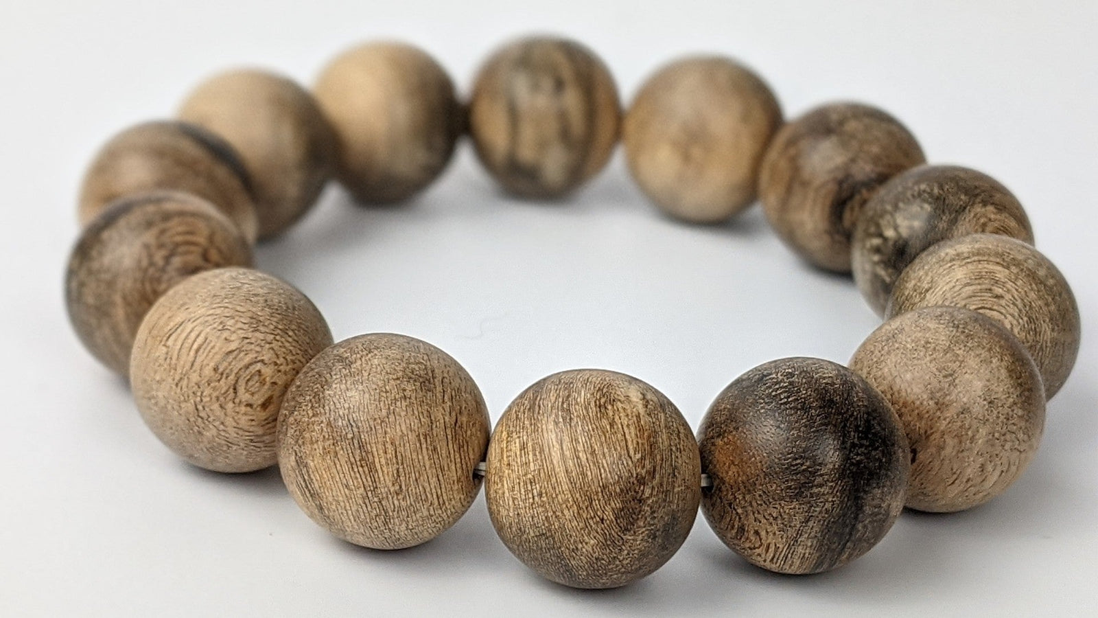 *new* GW27 Wild Agarwood Bracelet Borneo 16mm 27g -