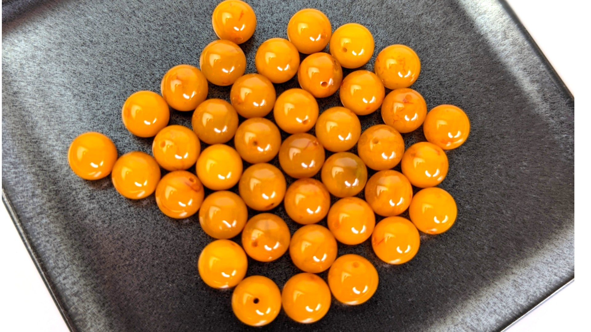 Golden Honey Baltic Amber beads- 8mm