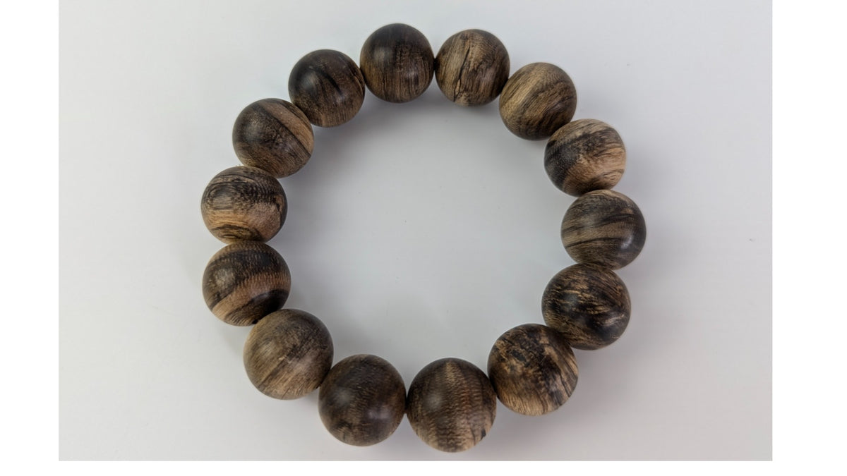 sinking_Agarwood_bracelet