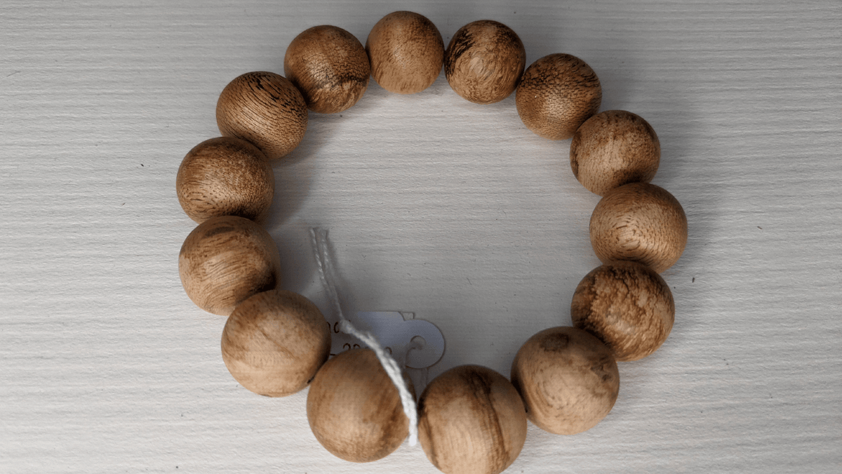 Big Wild Agarwood Bracelet 11g and 15g: A nice entry level - 15g