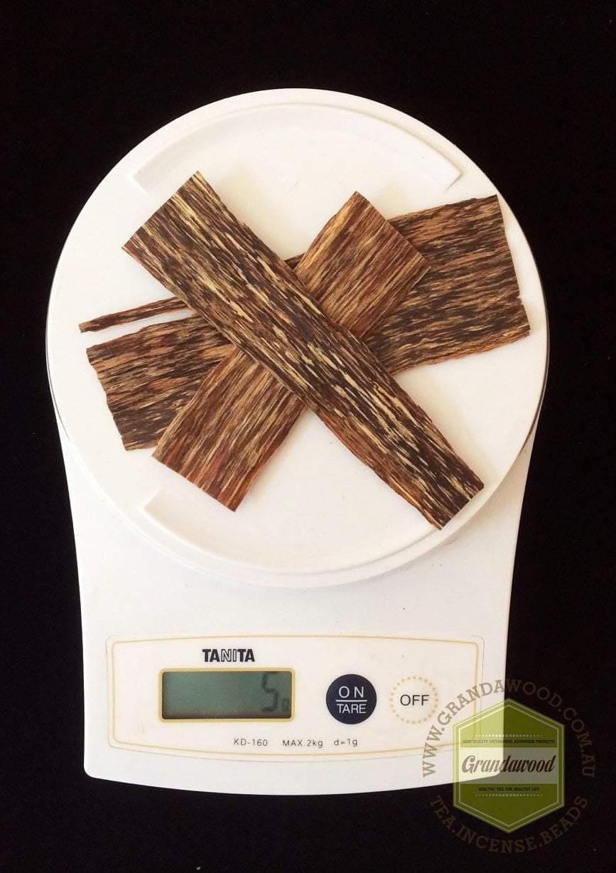 High resin cultivated agarwood chip 5g or 10g or 20g or 50g or 1 kg -