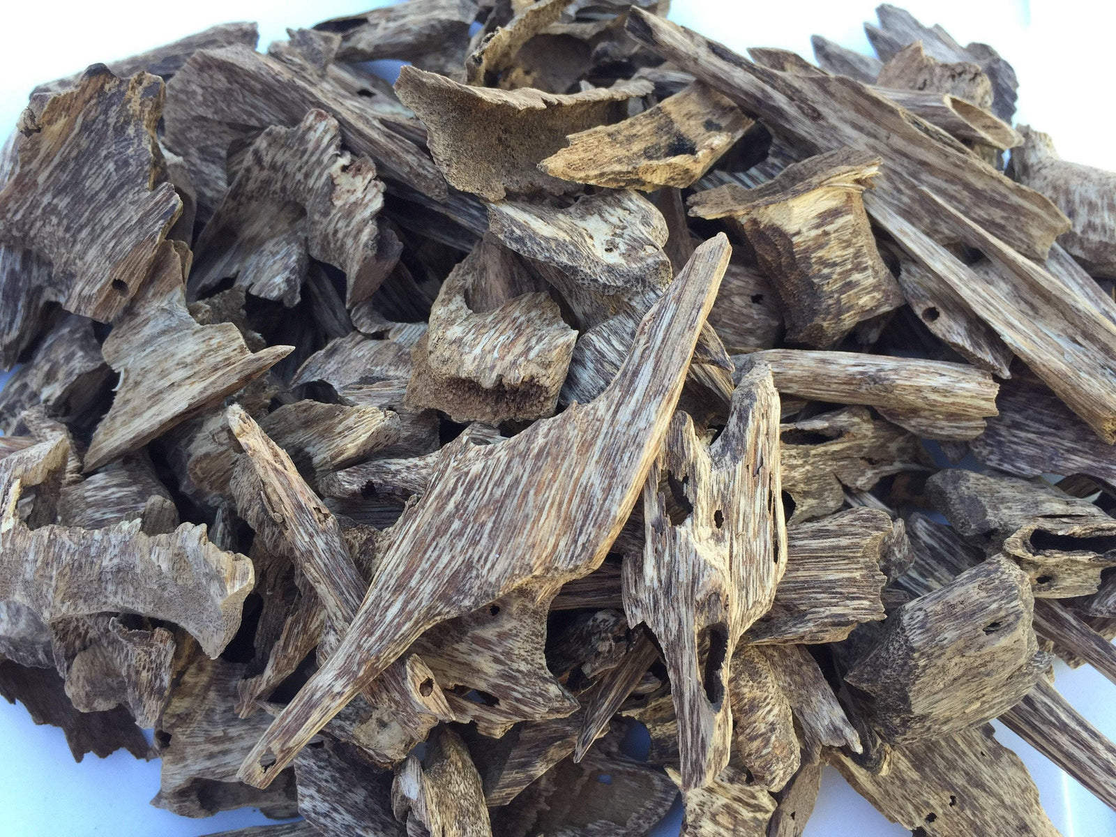 Wild Agarwood Chips Do Xi A+ Quang Ngai -
