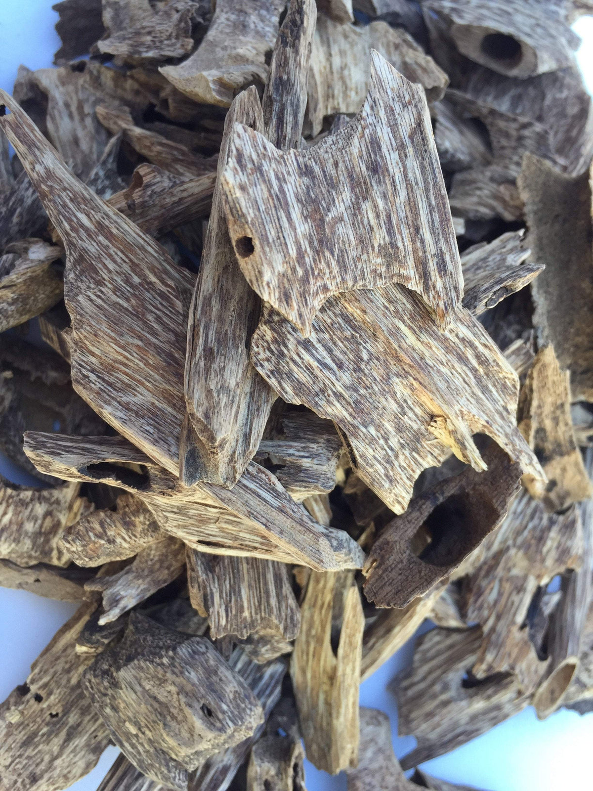 Wild Agarwood Chips Do Xi A+ Quang Ngai -