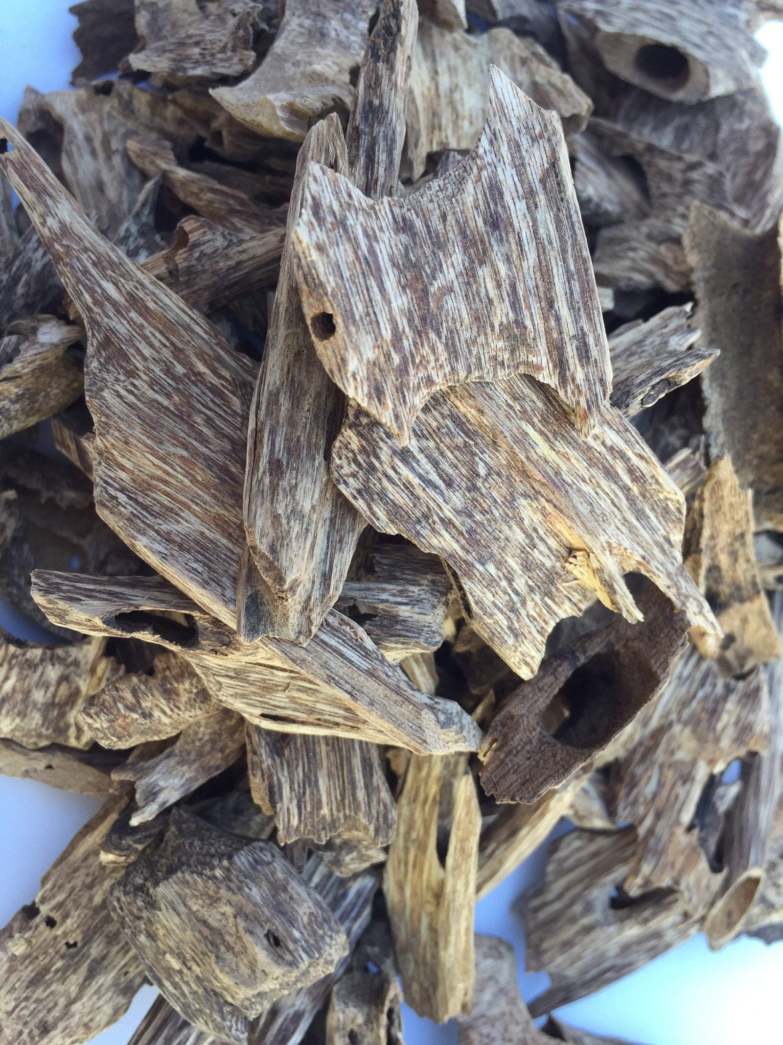 Wild Agarwood Chips Do Xi A+ Quang Ngai -
