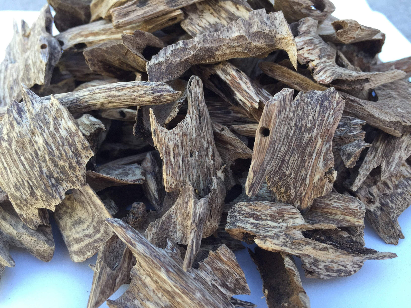 Wild Agarwood Chips Do Xi A+ Quang Ngai -