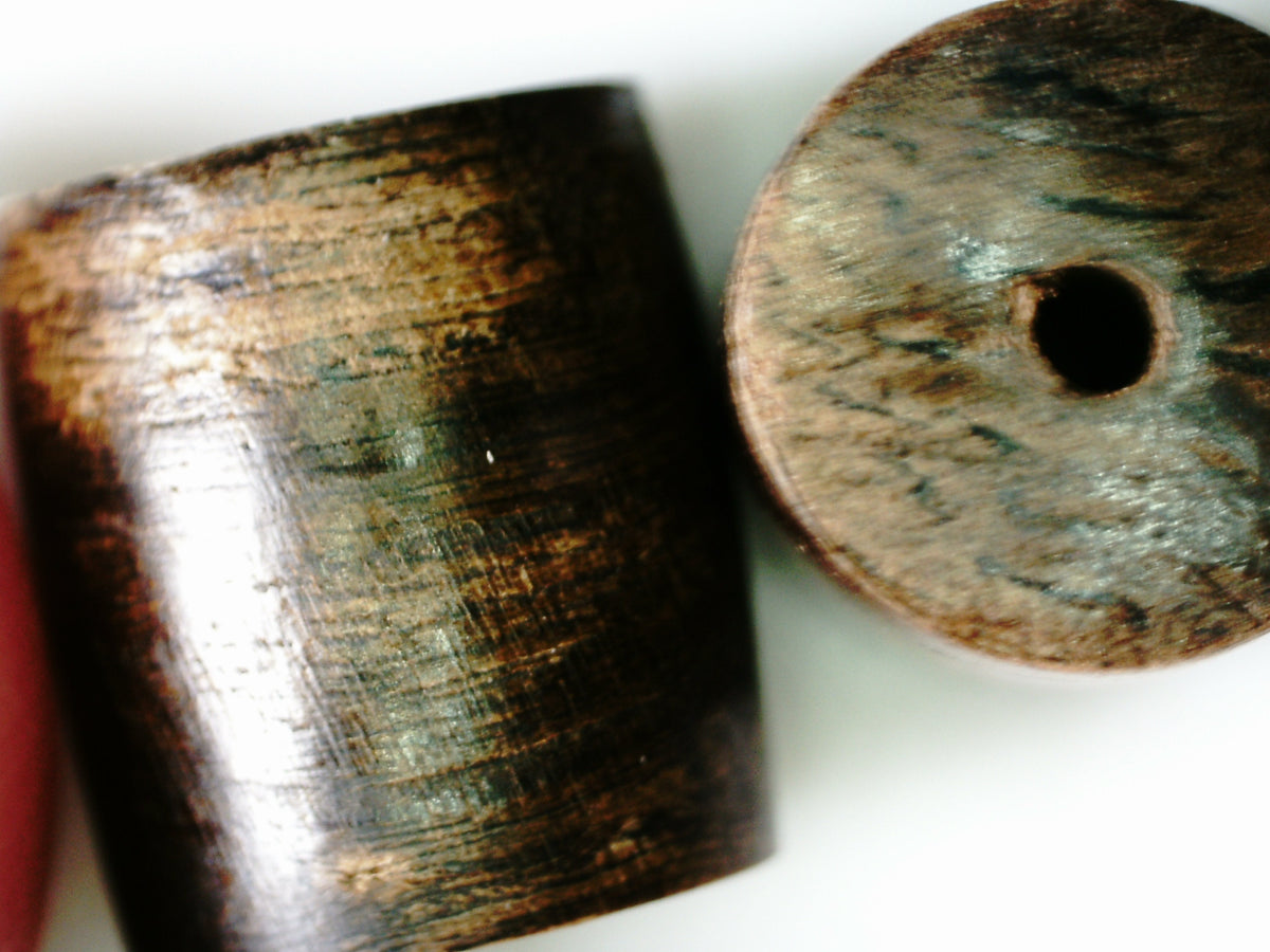 The Calm and Compose - Sinking Wild Agarwood Bracelet with Solid Baltic Amber -