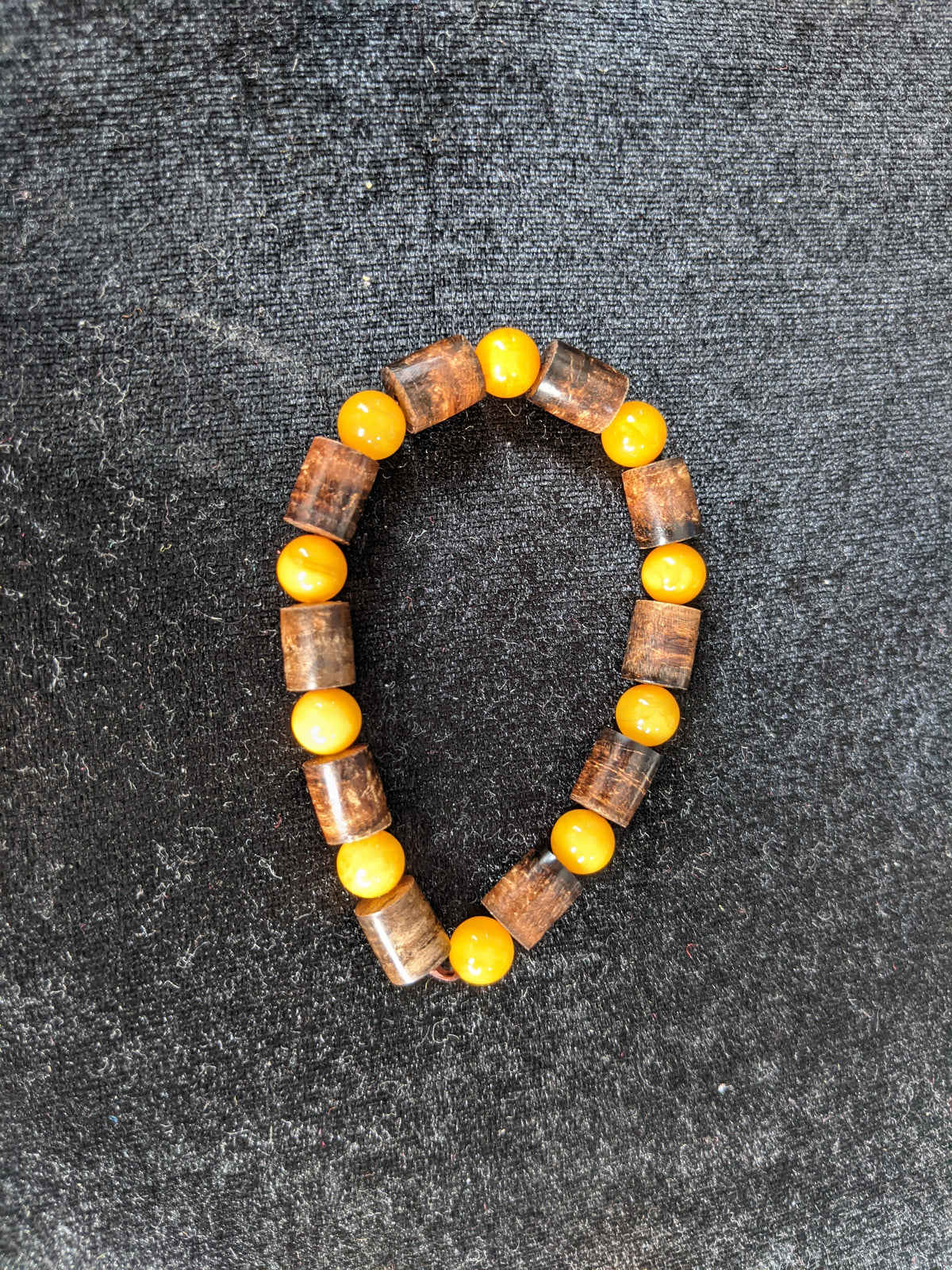 The Calm and Compose - Sinking Wild Agarwood Bracelet with Solid Baltic Amber -
