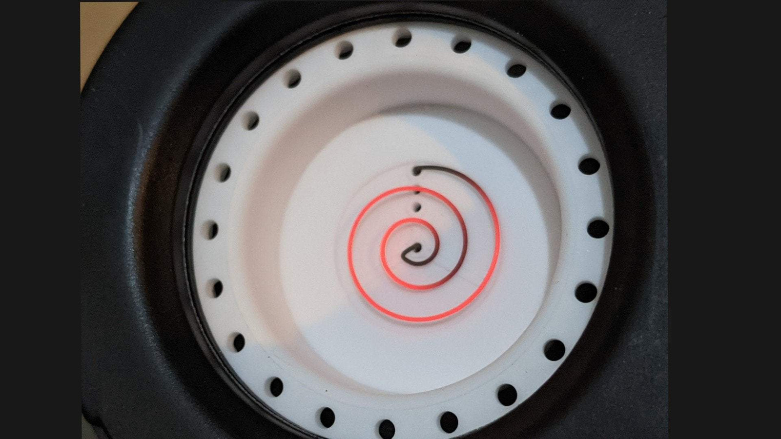 Aroma Can - Pocket Incense heater - 120 seconds of aroma in a push of a button -