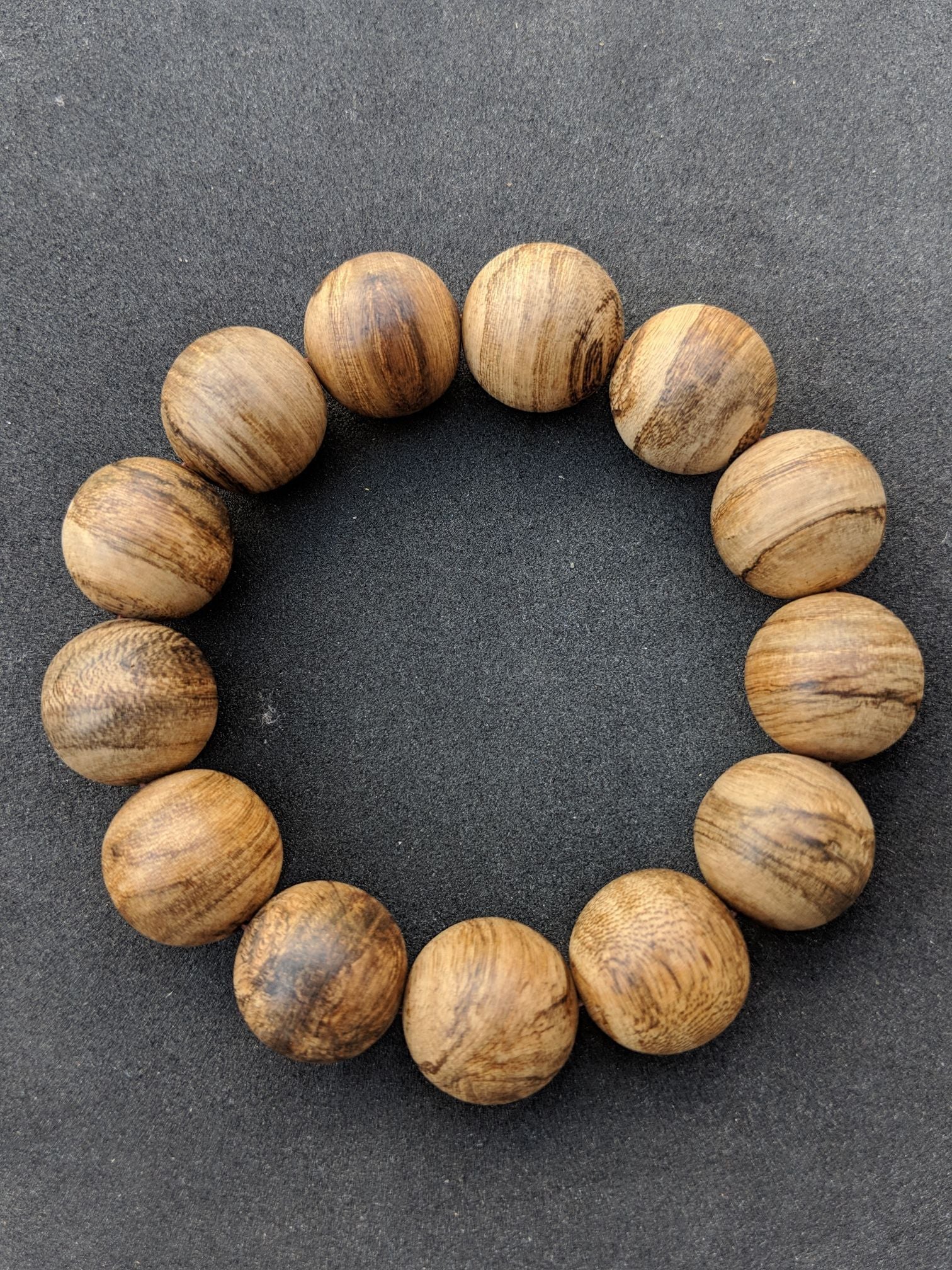 Multiple Wild Agarwood bracelets weight around 25g 18mm - 27g