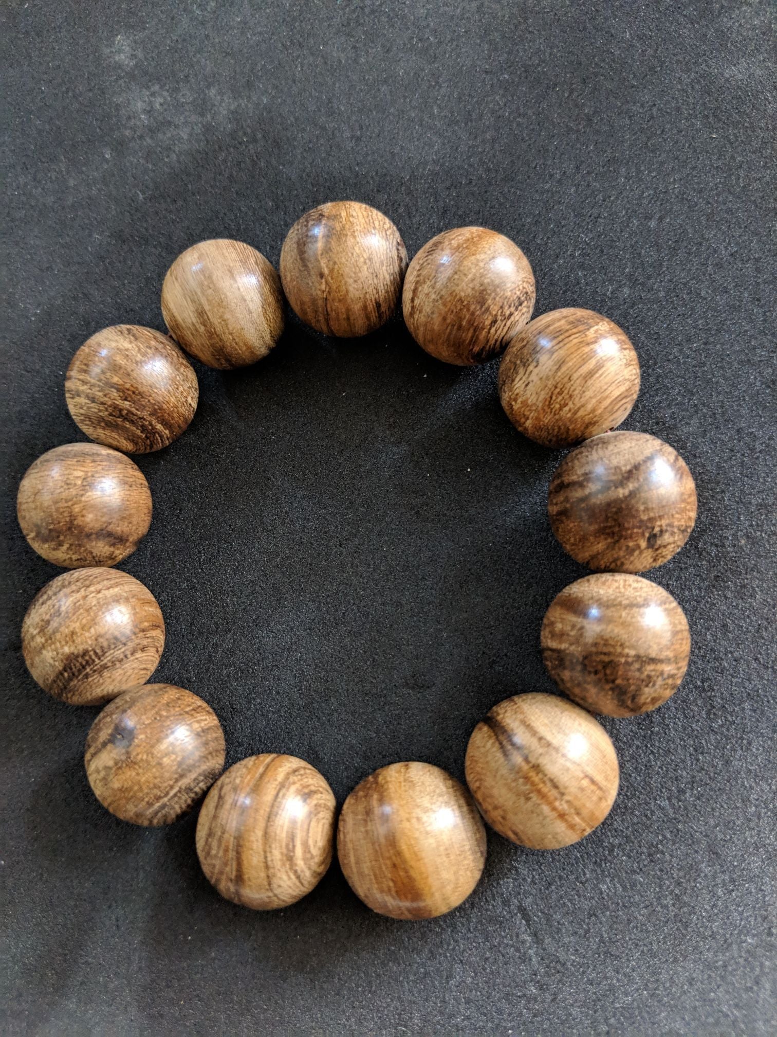 Multiple Wild Agarwood bracelets weight around 25g 18mm -