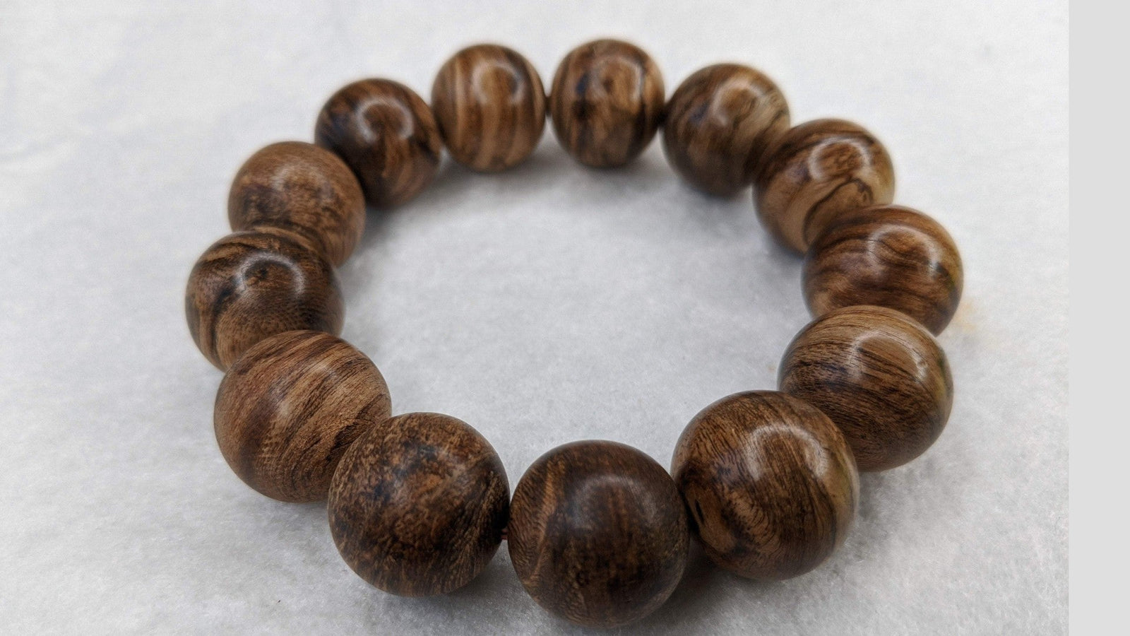 Black Scars - Borneo Wild Agarwood Bracelet 13 beads 30g 18mm -