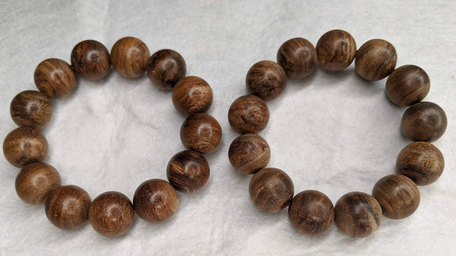 Double Dragon SL Wild Agarwood Bracelet 13 beads 18mm 29g -