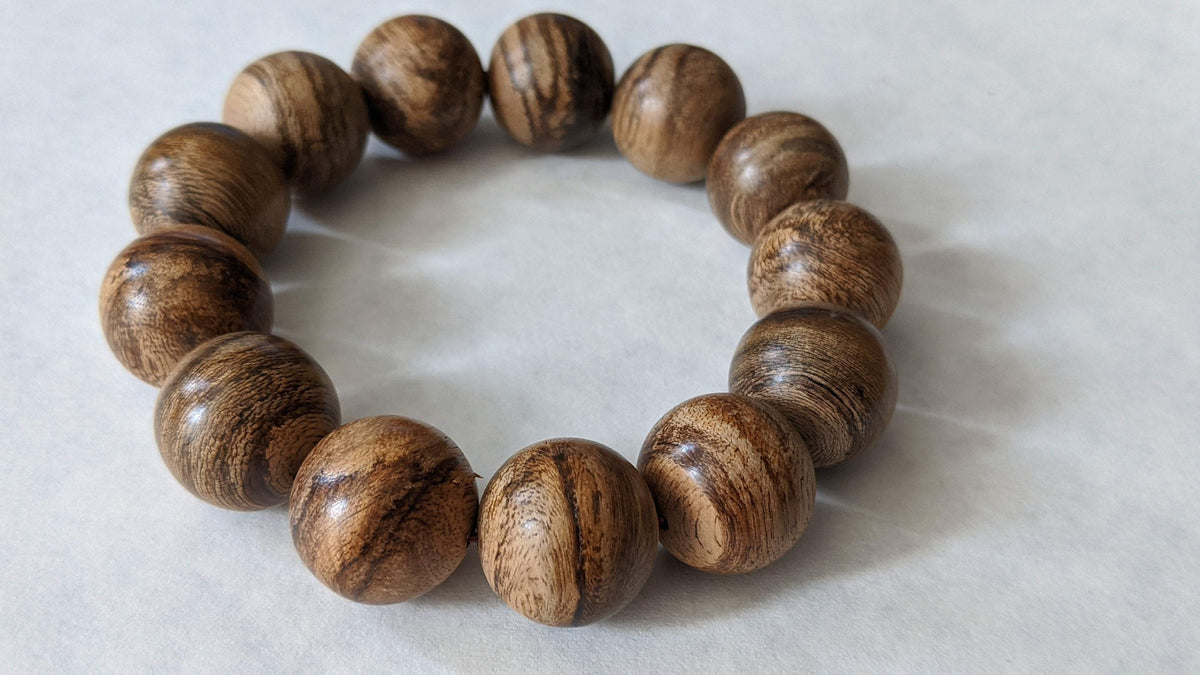 D Wild Agarwood Bracelet Borneo 18mm 25g -