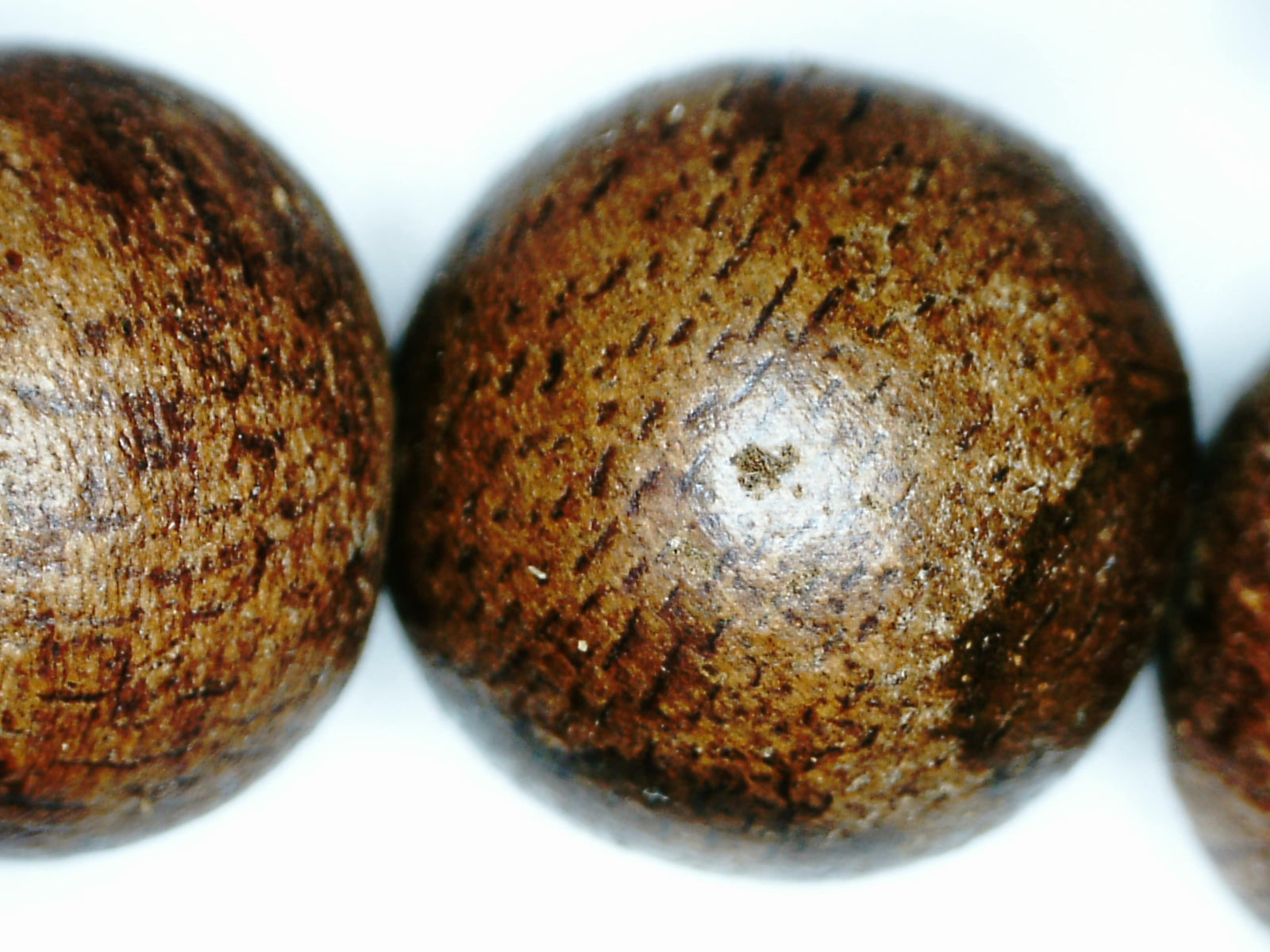 *New* Dusky Red 108 Mala- made from Ambon Island Wild Agarwood 15g 8mm -