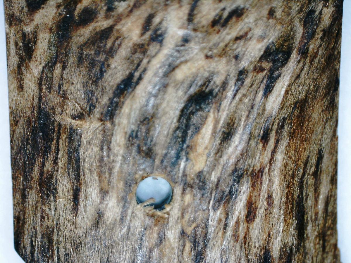 The EKM - East Kalimantan Wild Agarwood Bracelet 14mm 16.5g -