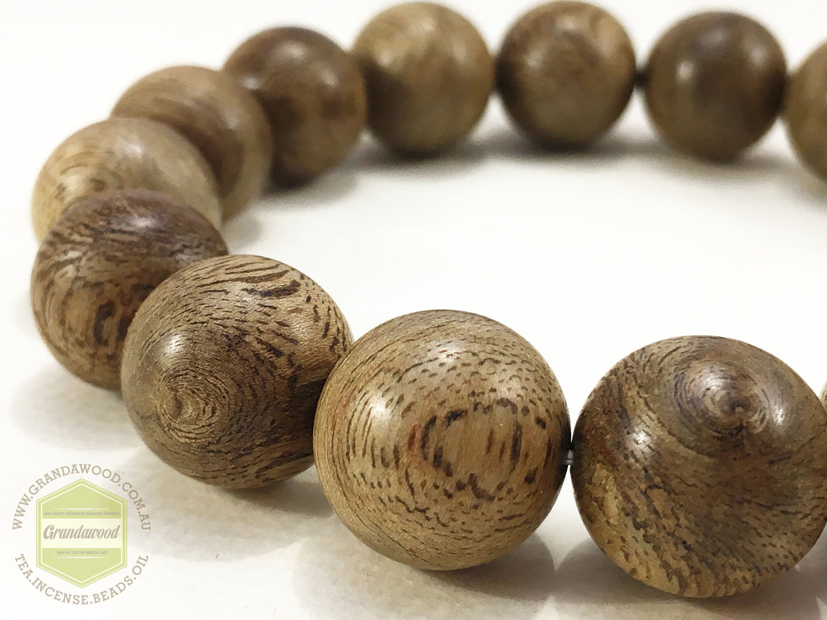 The EKM - East Kalimantan Wild Agarwood Bracelet 14mm 16.5g -