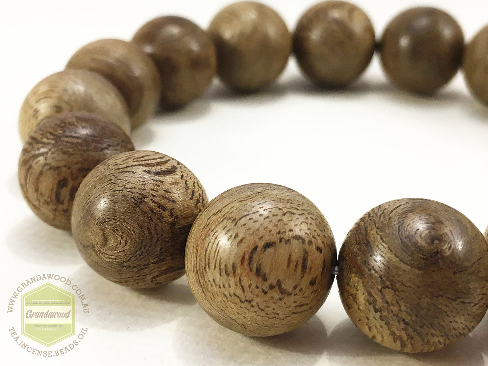 The EKM - East Kalimantan Wild Agarwood Bracelet 14mm 16.5g -