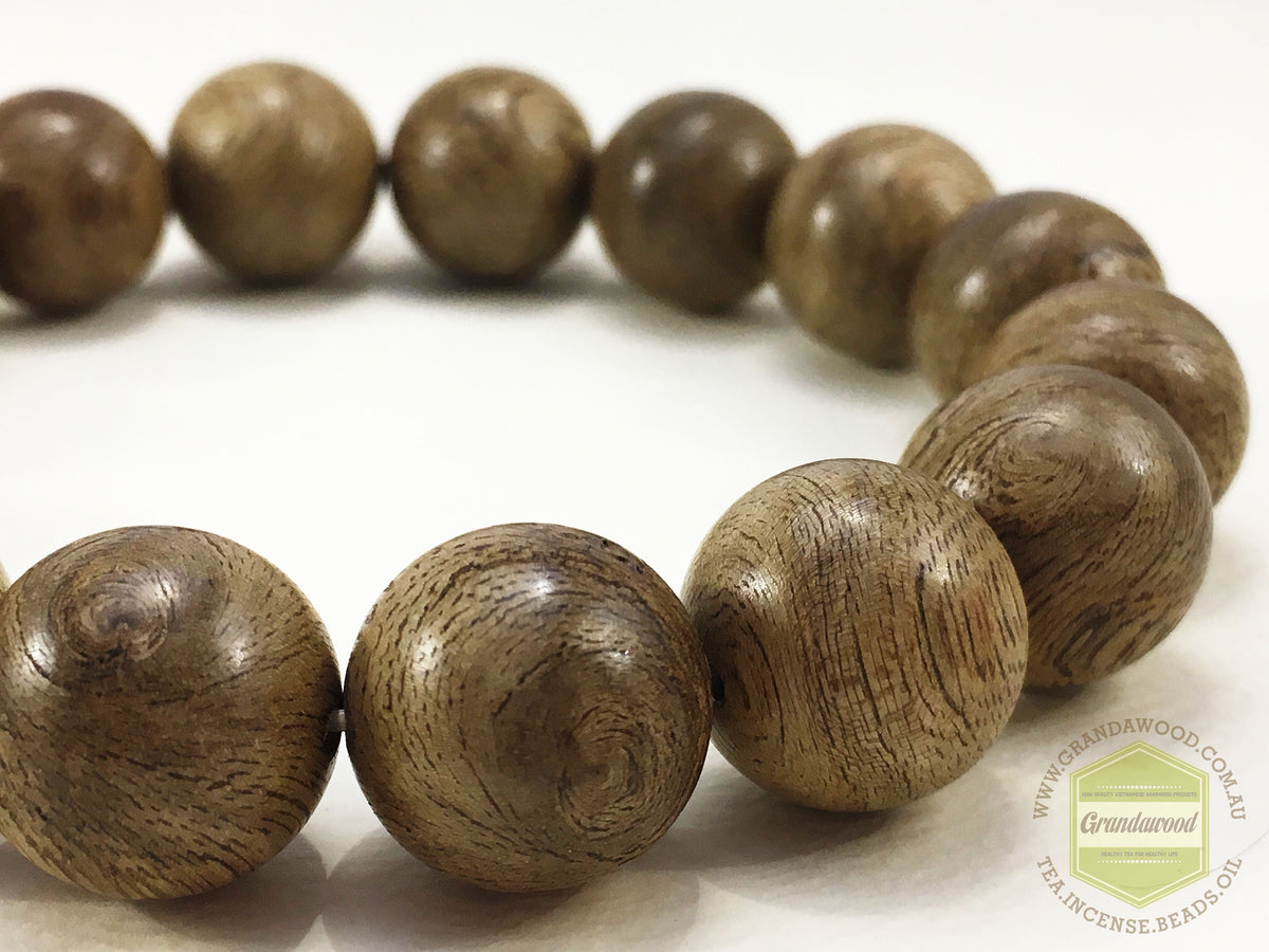 The EKM - East Kalimantan Wild Agarwood Bracelet 14mm 16.5g -