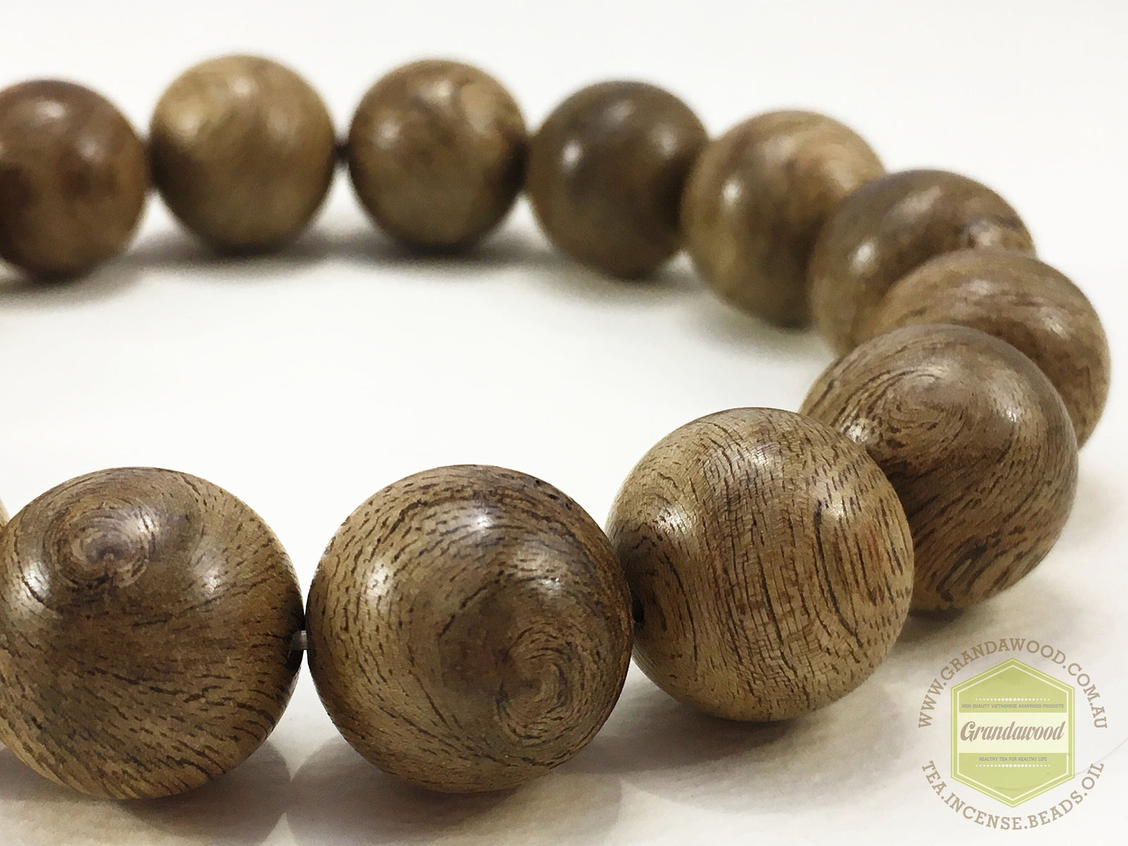 The EKM - East Kalimantan Wild Agarwood Bracelet 14mm 16.5g -