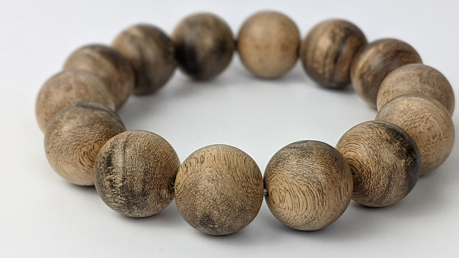 *new* GW27 Wild Agarwood Bracelet Borneo 16mm 27g -