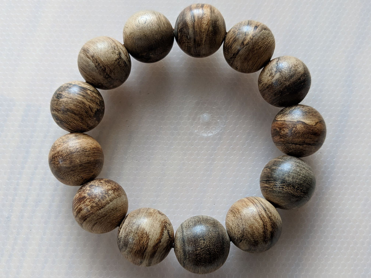 *New* The BATTLE SCARS -Wild Borneo Indonesia agarwood Bracelet 28g 18mm 13 beads -