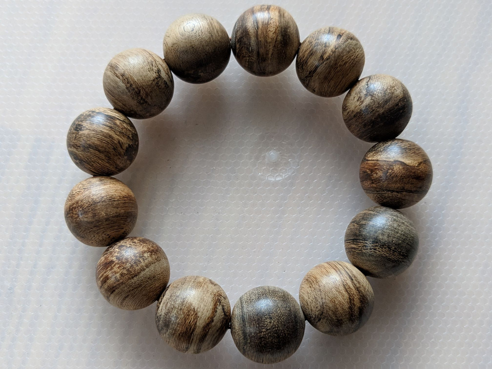 *New* The BATTLE SCARS -Wild Borneo Indonesia agarwood Bracelet 28g 18mm 13 beads -