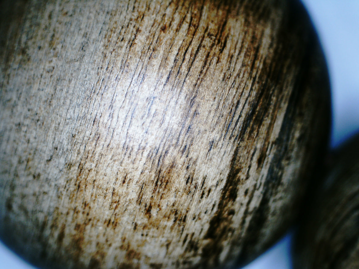 *New* The BATTLE SCARS -Wild Borneo Indonesia agarwood Bracelet 28g 18mm 13 beads -