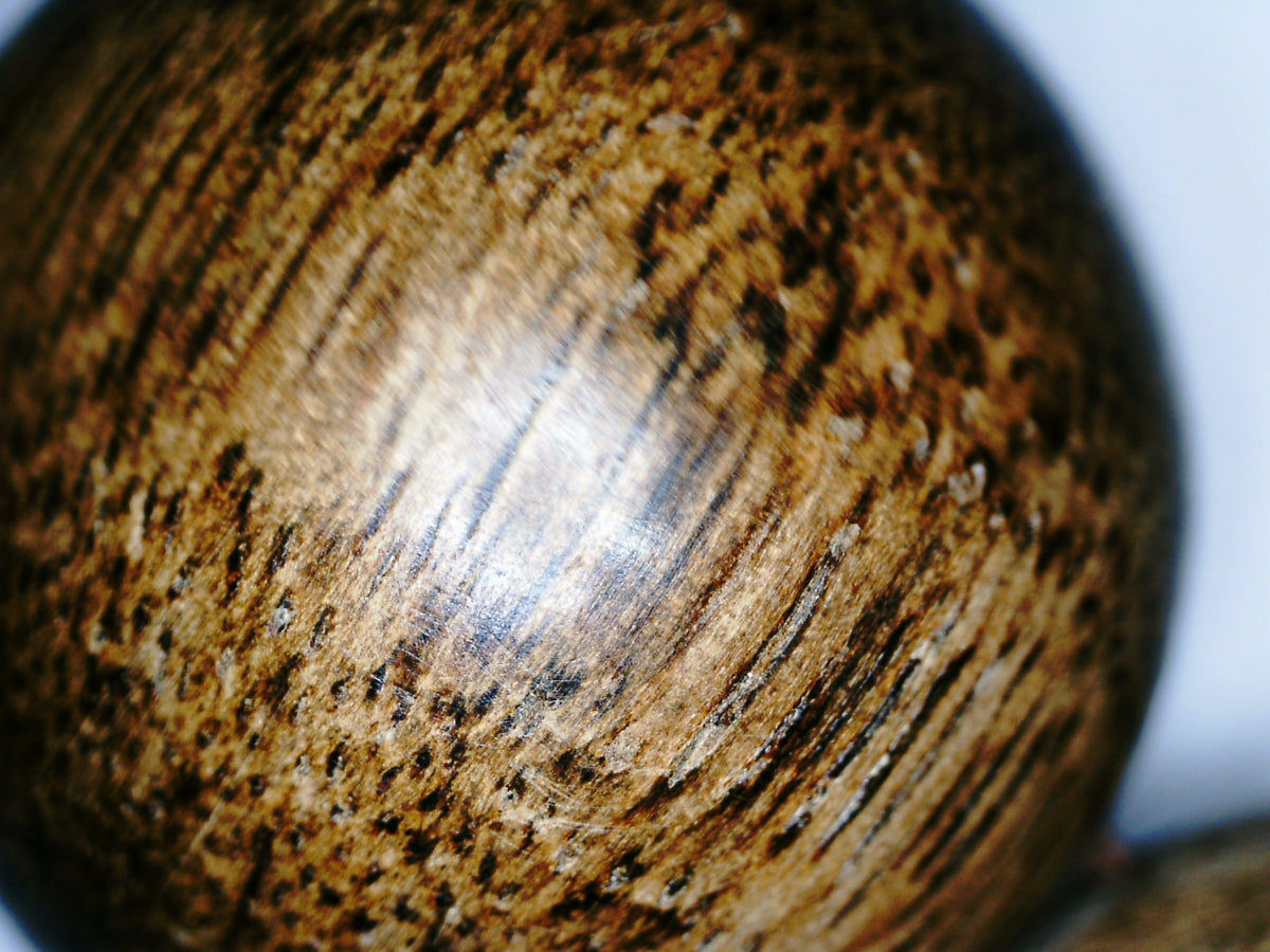 *New* The BATTLE SCARS -Wild Borneo Indonesia agarwood Bracelet 28g 18mm 13 beads -