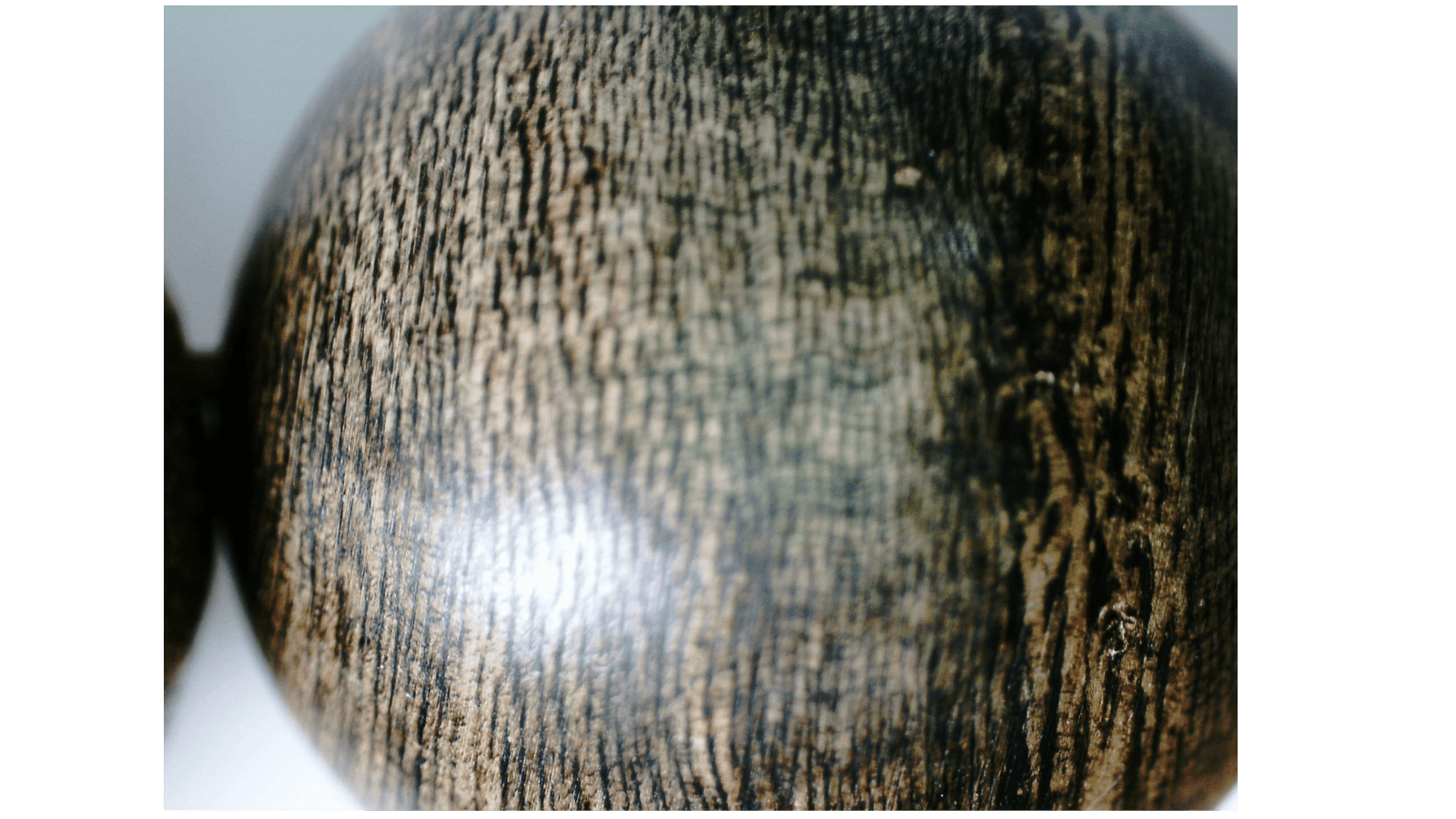 *New* The BATTLE SCARS -Wild Borneo Indonesia agarwood Bracelet 28g 18mm 13 beads -