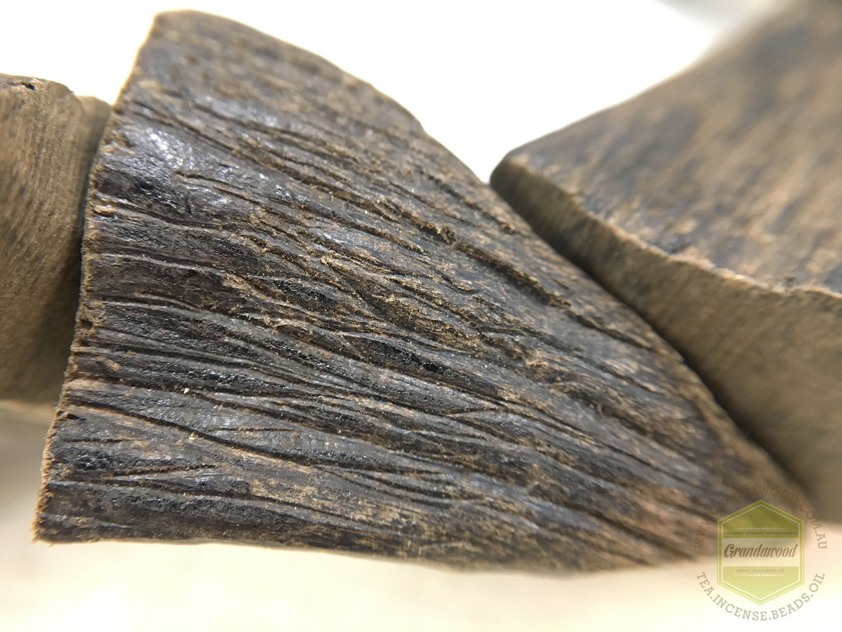 The Broken Beauty: Wild Raw Sinking Agarwood Bracelet non-bead -