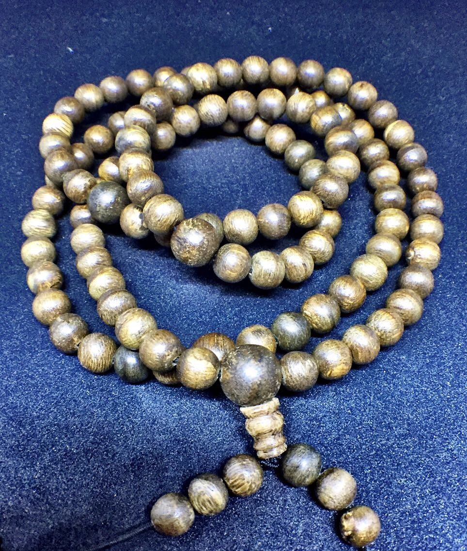 *SOLD* The Elegance: Wild Agarwood 108 mala 6mm 11g -