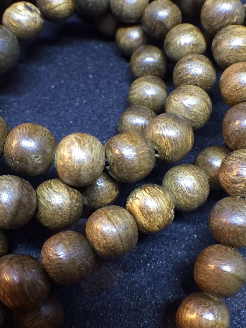 *SOLD* The Elegance: Wild Agarwood 108 mala 6mm 11g -