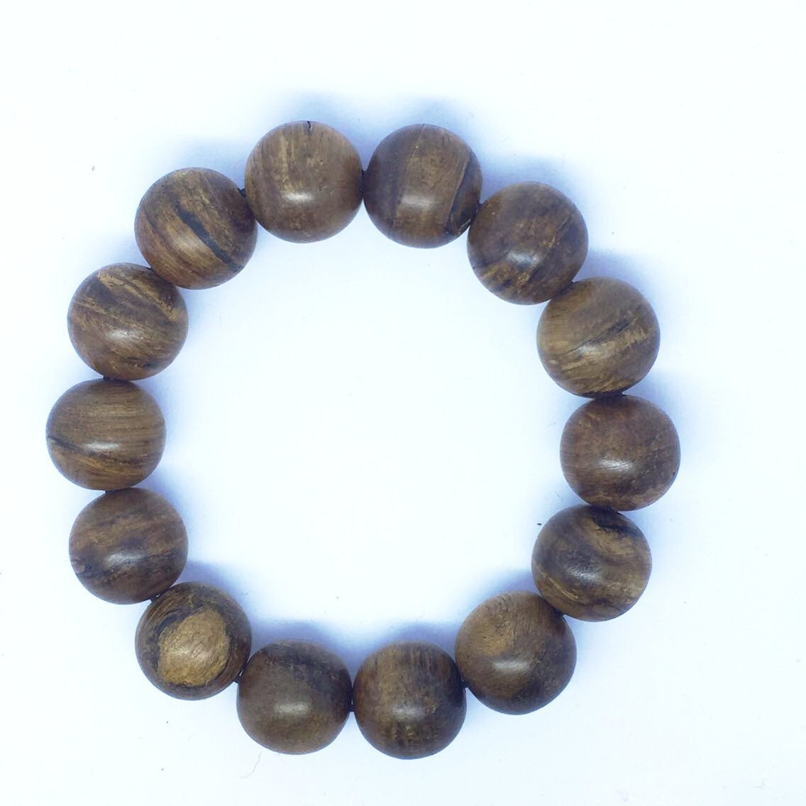 The Little Treasure Wild Agarwood Bracelet 22.6 g 16mm -