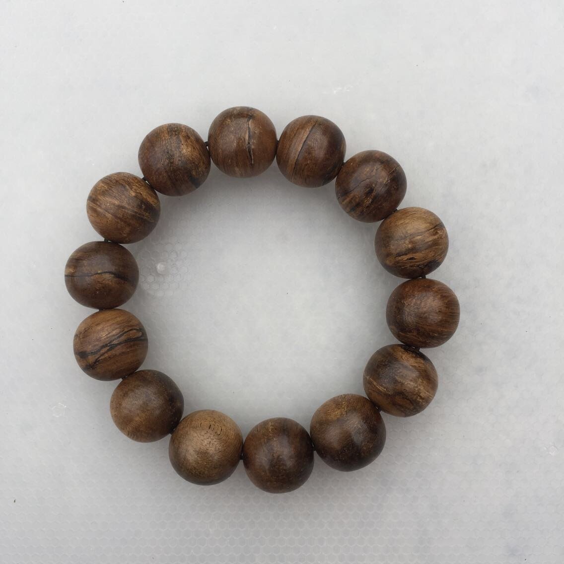 The Little Treasure Wild Agarwood Bracelet 22.6 g 16mm -