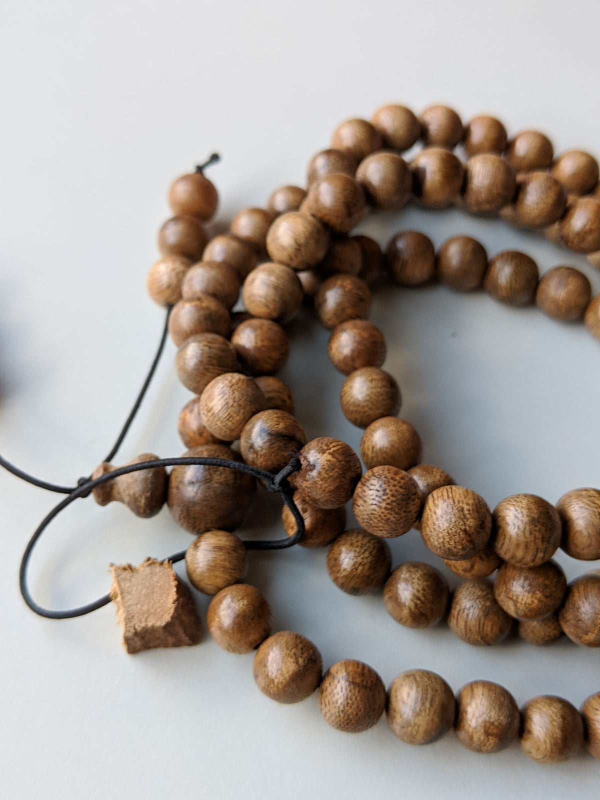 *SOLD* Wild Agarwood Aqualaria Malaccensis 108 mala 8mm 21g Classic Pattern -