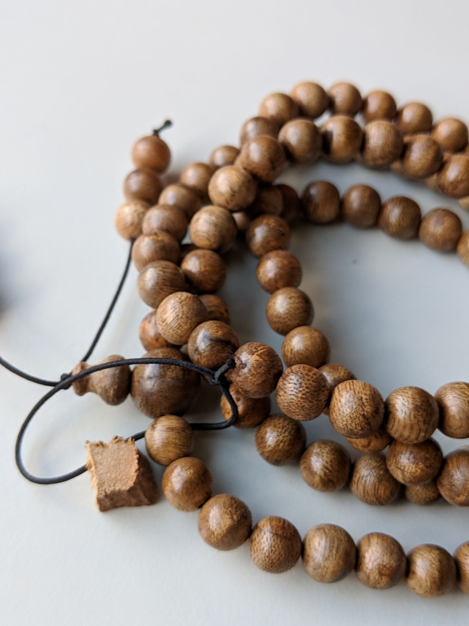 *SOLD* Wild Agarwood Aqualaria Malaccensis 108 mala 8mm 21g Classic Pattern -